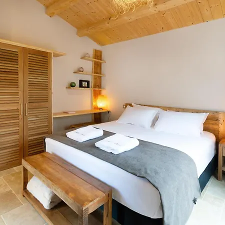 La Maison D'yvonne 招待所