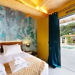 Guest house La Maison D'yvonne