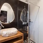 La Maison D'yvonne 3*